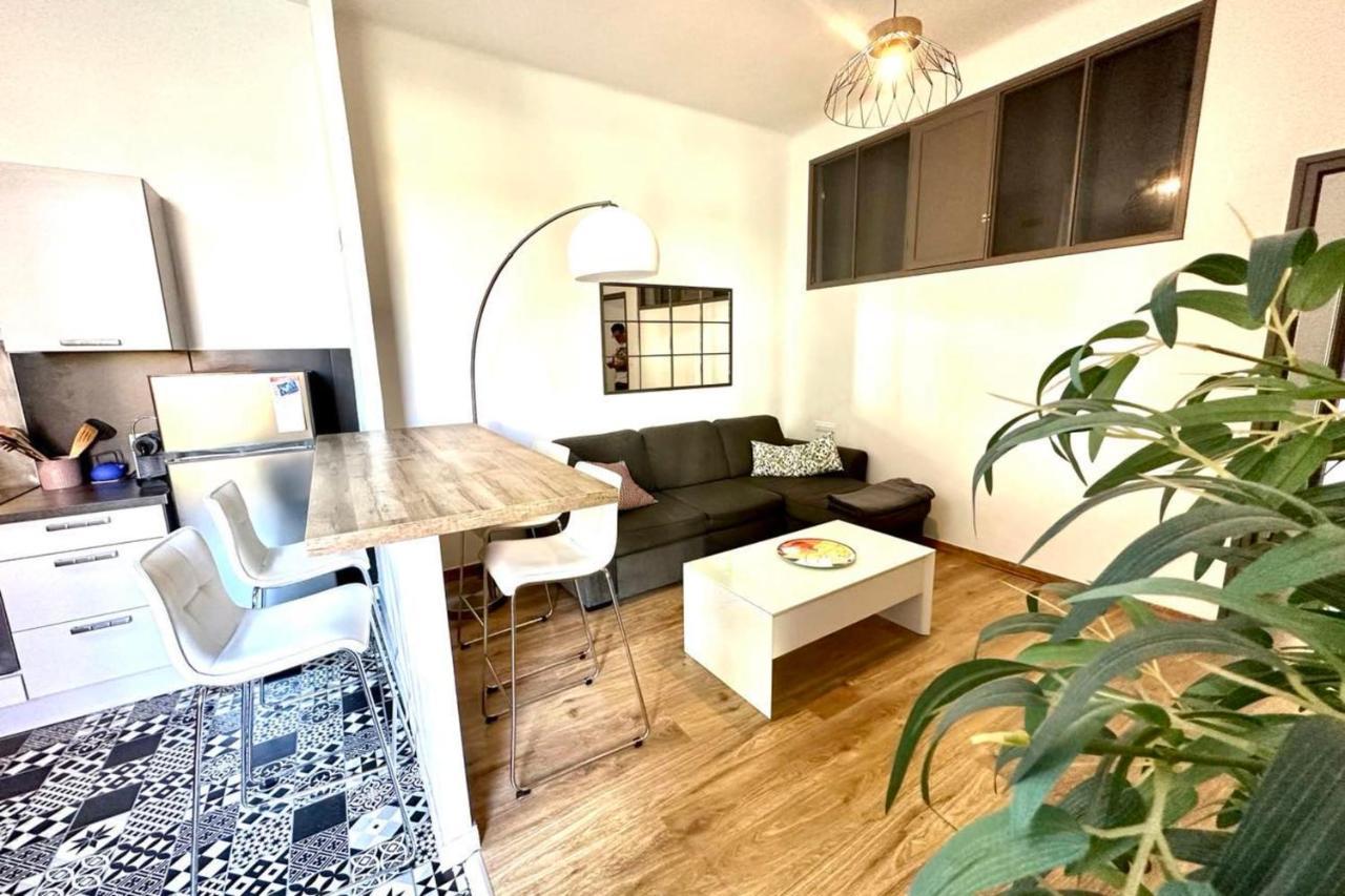 Spacious Cocoon Close To The Beach อฌักซิโอ้ ภายนอก รูปภาพ